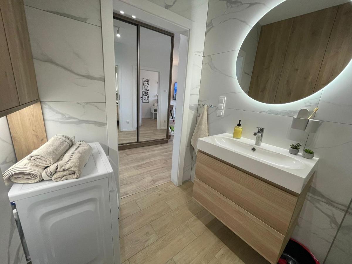 Apartament Kameralis Old Town - Klimatyzacja - Balkon - Winda Elblag Kültér fotó