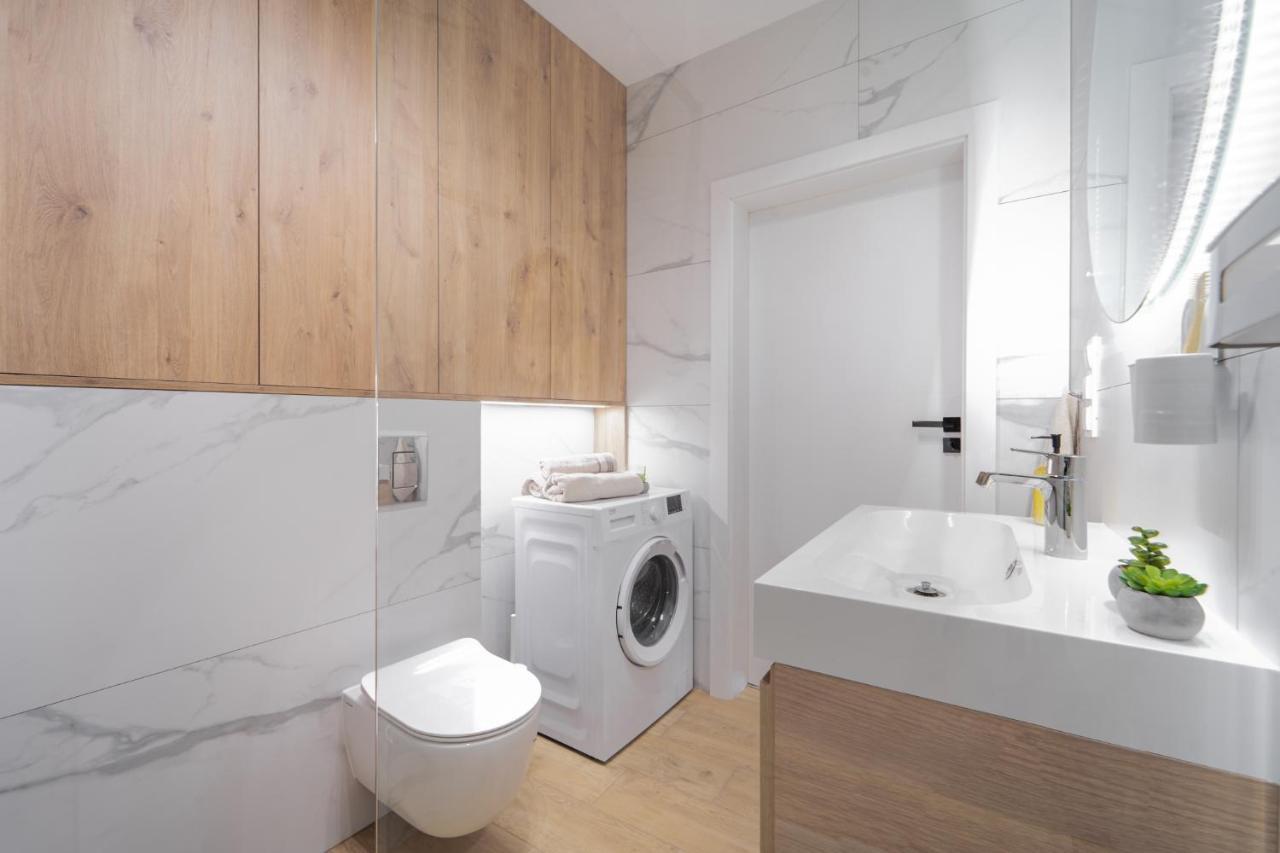 Apartament Kameralis Old Town - Klimatyzacja - Balkon - Winda Elblag Kültér fotó